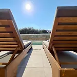 Phaedrus Living: Seaview Luxury Villa Venus